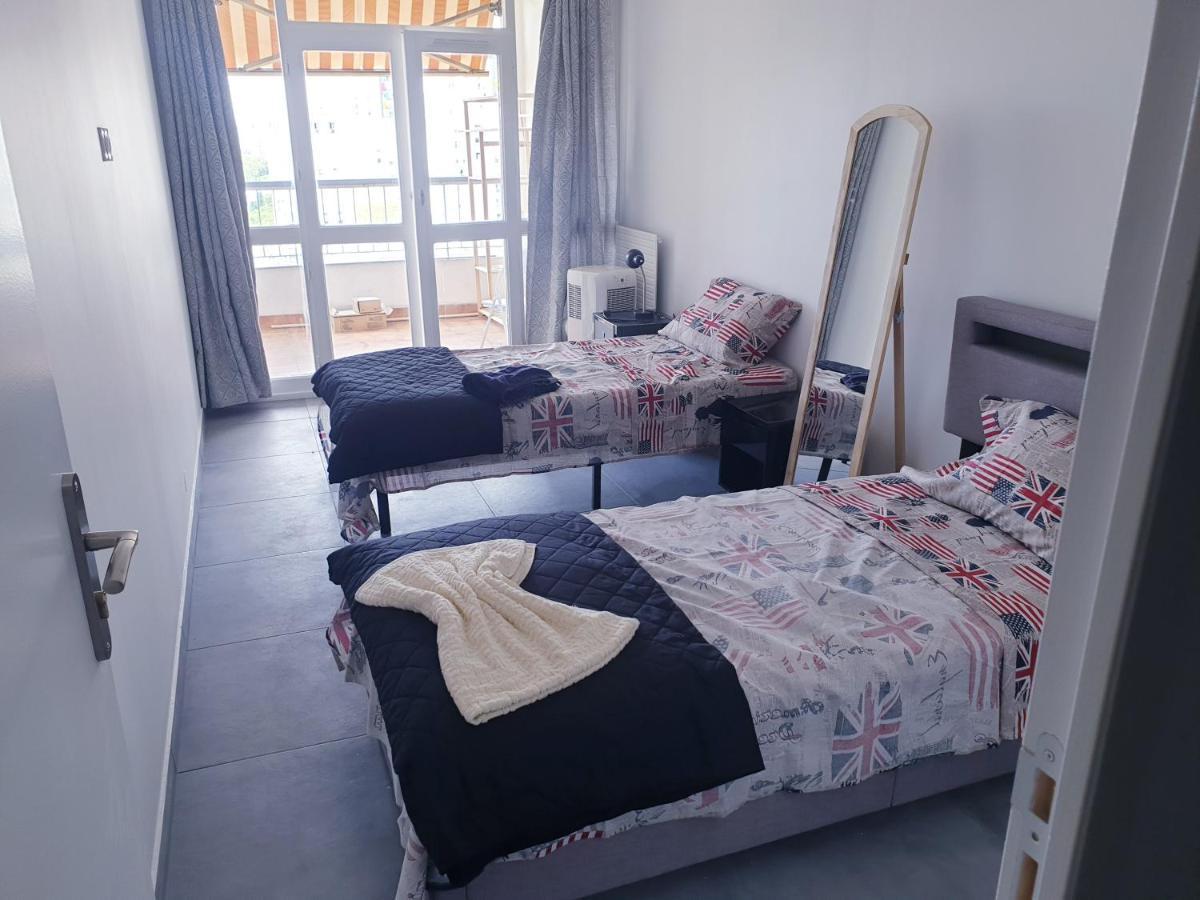 Big Flat Sea Vieuw 95 M2 5 Rooms Near Airport 5 Min Train 3 Min And Tram On Site, Beach 7 Min, 2 Showers And 2 Toilets , Neuf Grand Appartement 95 M2 5 Chambres Proche Aeroport 5 Min Train 3 Min Et Tramway Sur Place, Plage 7 Min 2 Douches Et 2 Wc Vue Nice Dış mekan fotoğraf